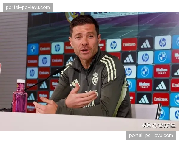 深度分析：哈维·阿隆索治下勒沃库森的边后卫内收战术演变