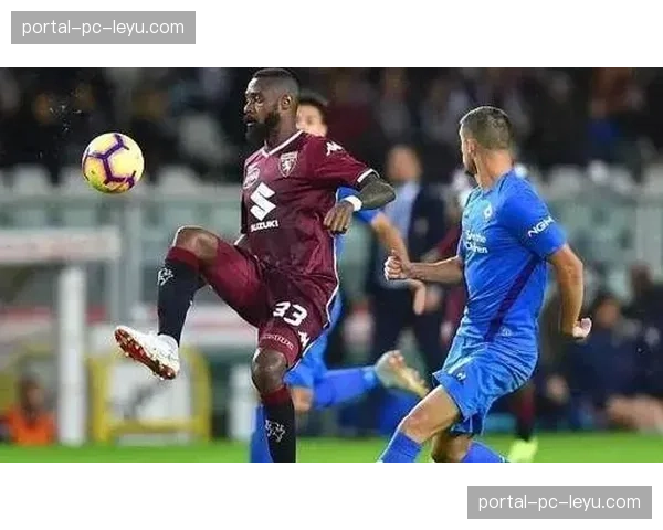 莱切与都灵互交白卷，比赛场面沉闷犯规频发